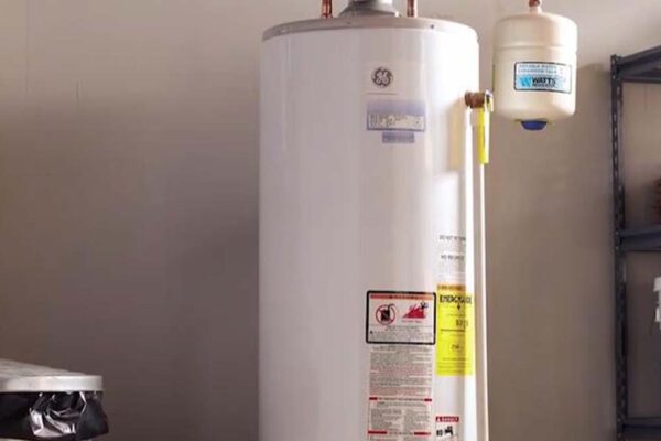 Condensing VS Non-condensing Tankless Water Heater: Which Is Better For You?￼